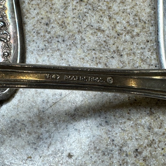 1847 Rogers Bros XS Triple Plate Old Colony 4 piece serving pieces.  Art Novo. - Picture 7 of 9